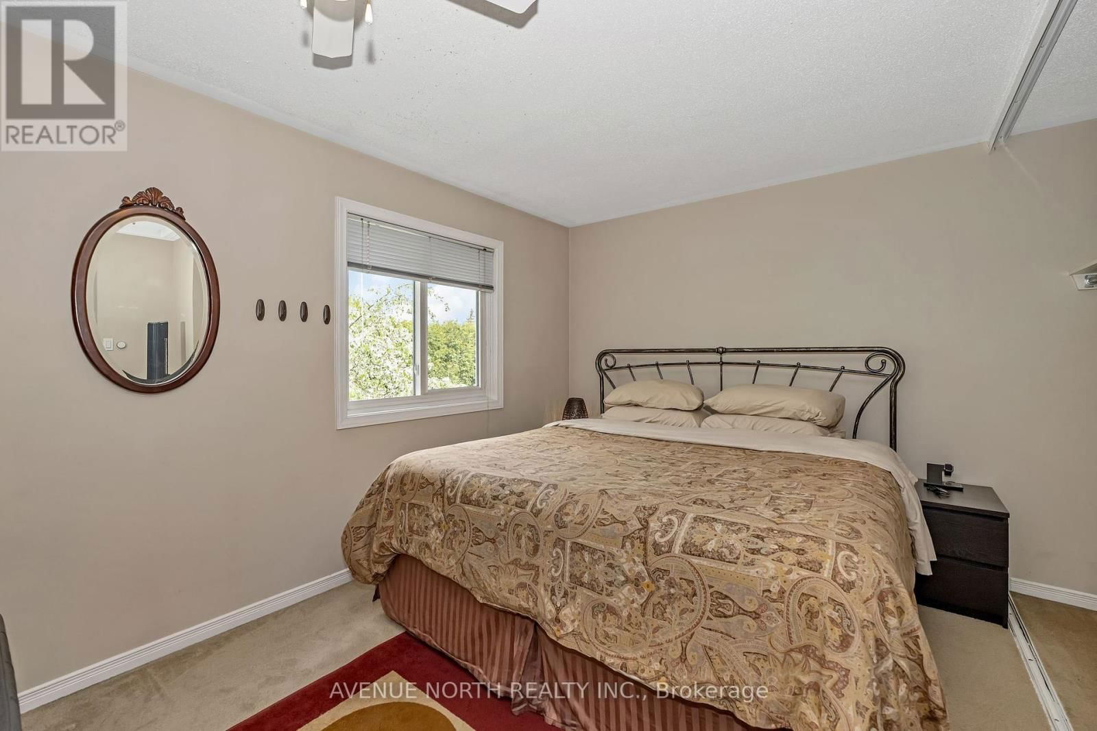 120 MARKLAND CRESCENT Image 14