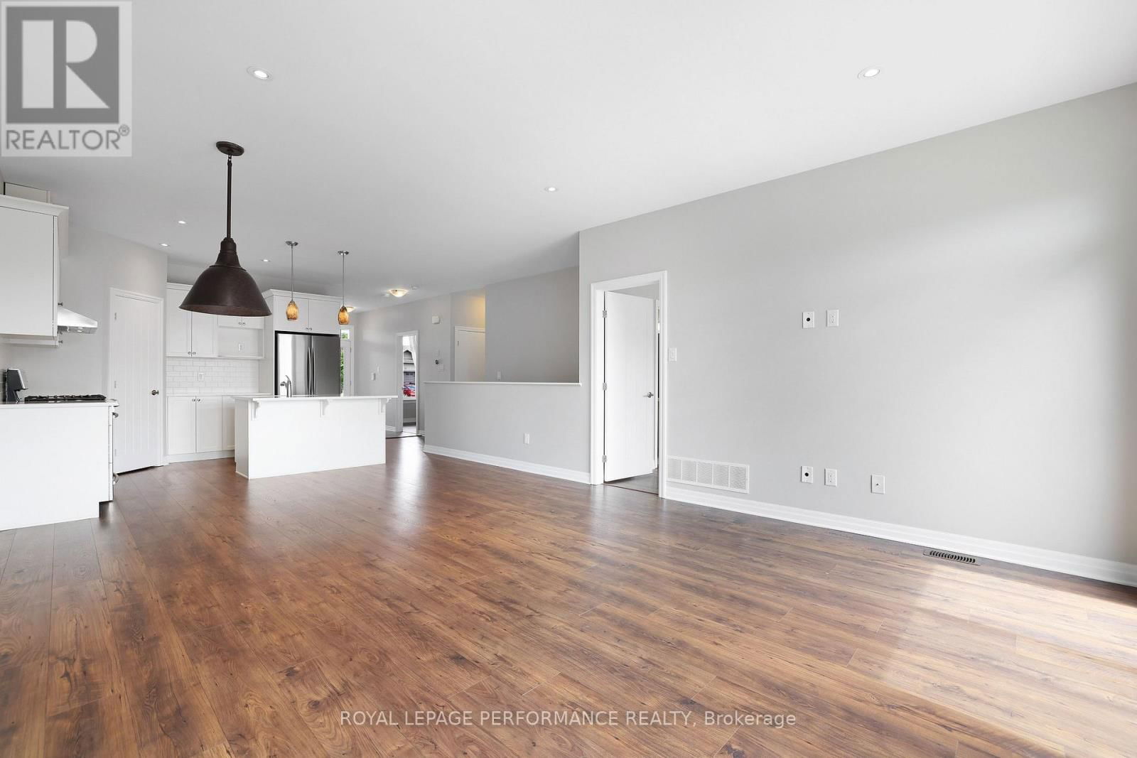 710 MAURICE STEAD STREET Image 16
