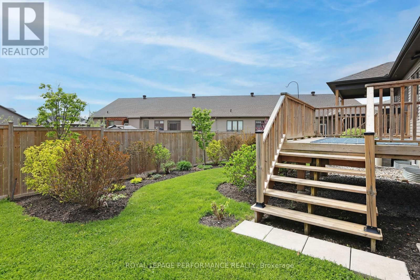 710 MAURICE STEAD STREET Image 20