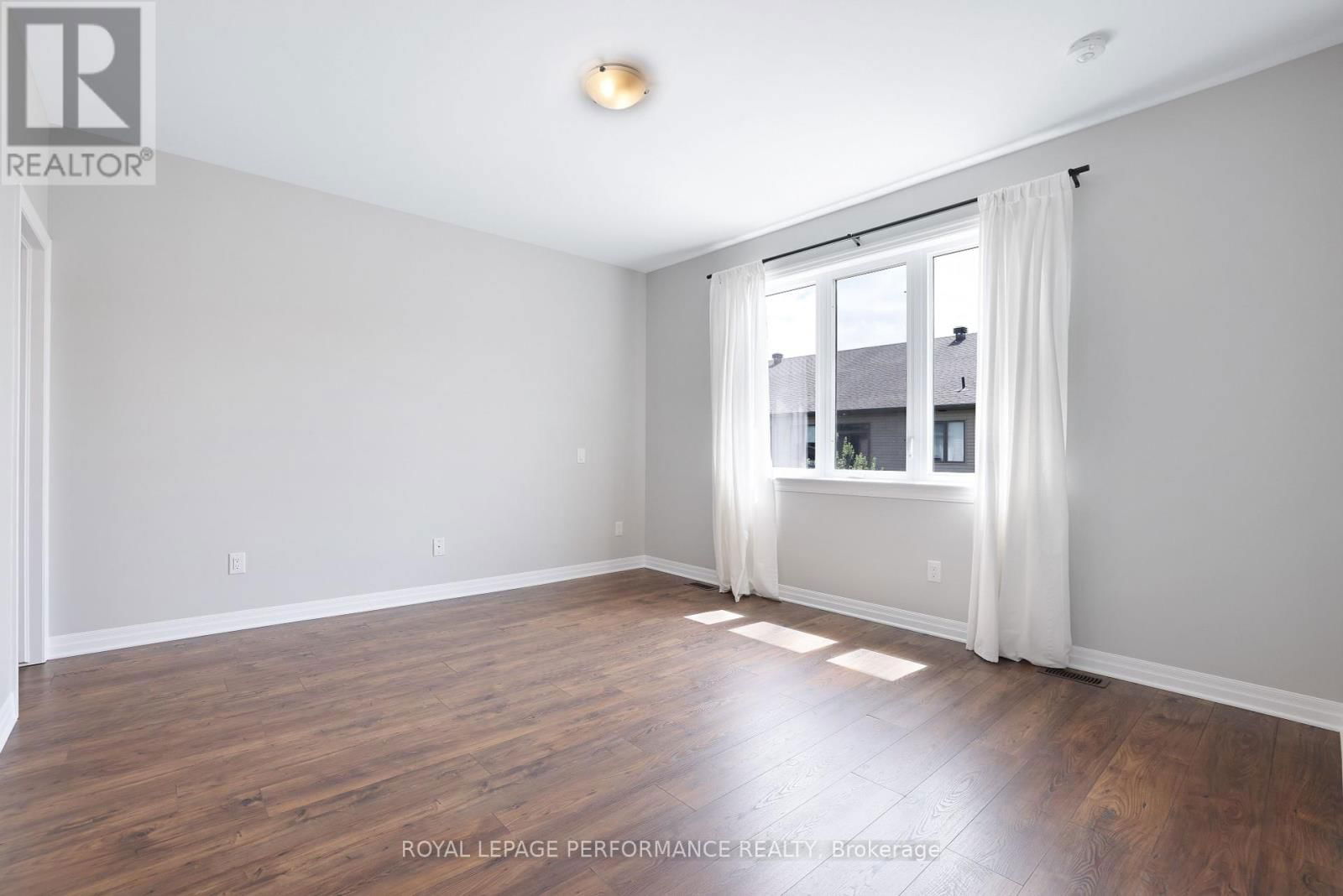710 MAURICE STEAD STREET Image 21