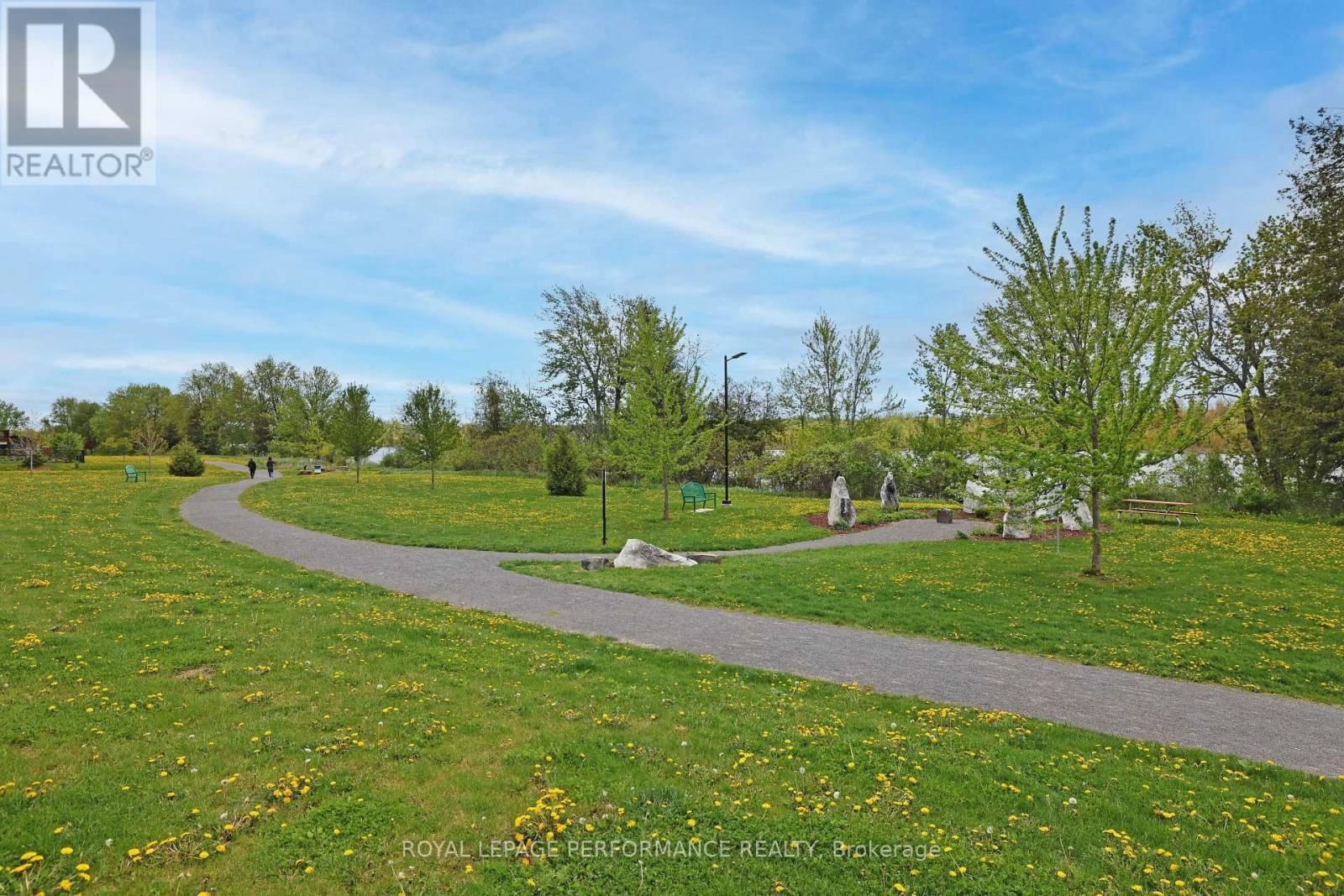 710 MAURICE STEAD STREET Image 34