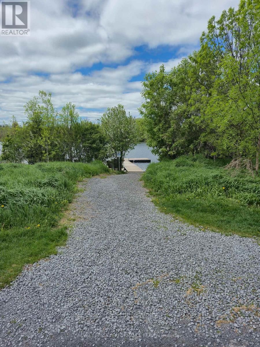 710 MAURICE STEAD STREET Image 35