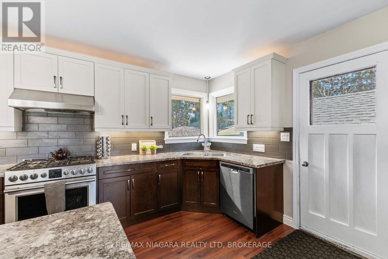 664 GENEVA STREET Image 11