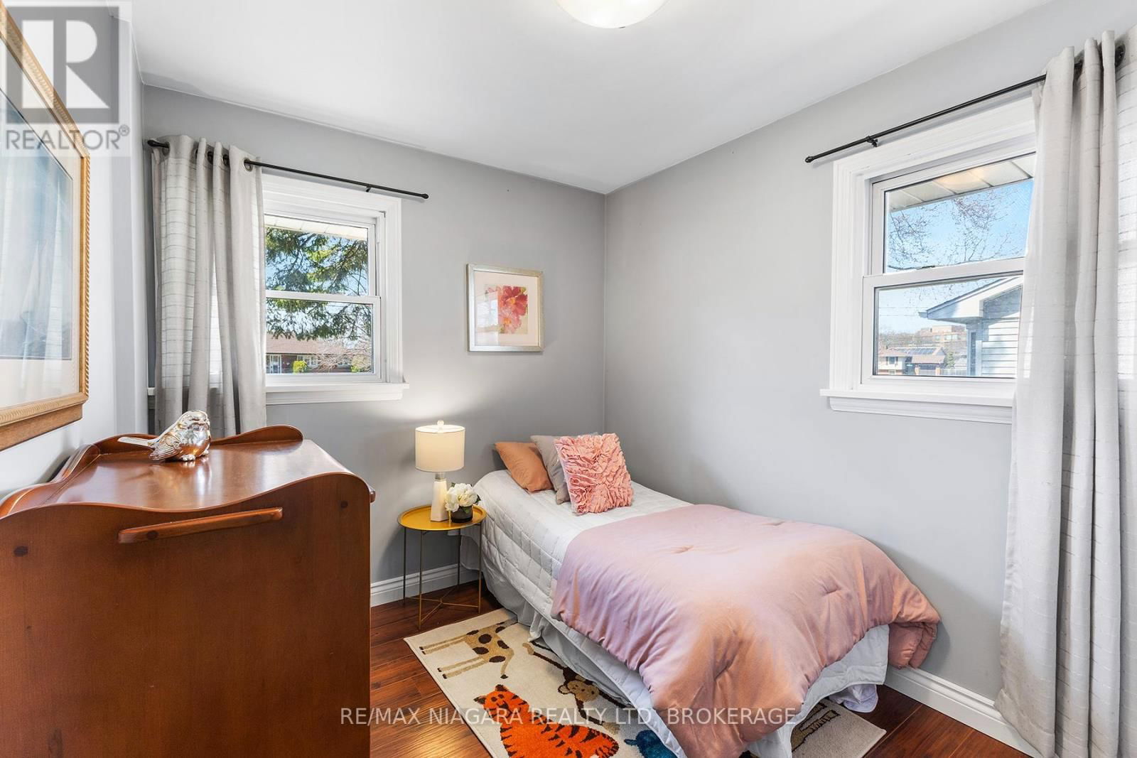 664 GENEVA STREET Image 20