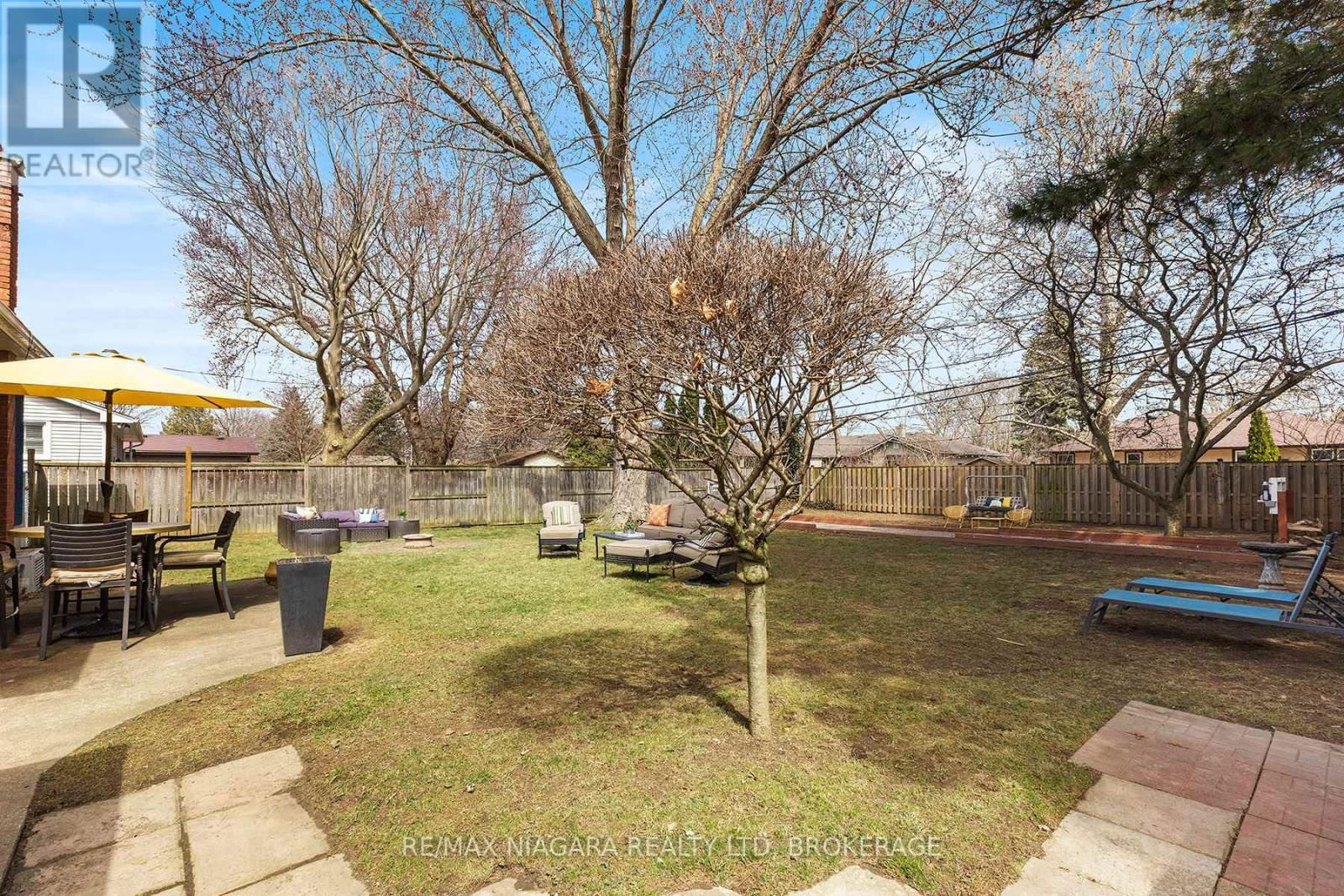 664 GENEVA STREET Image 32