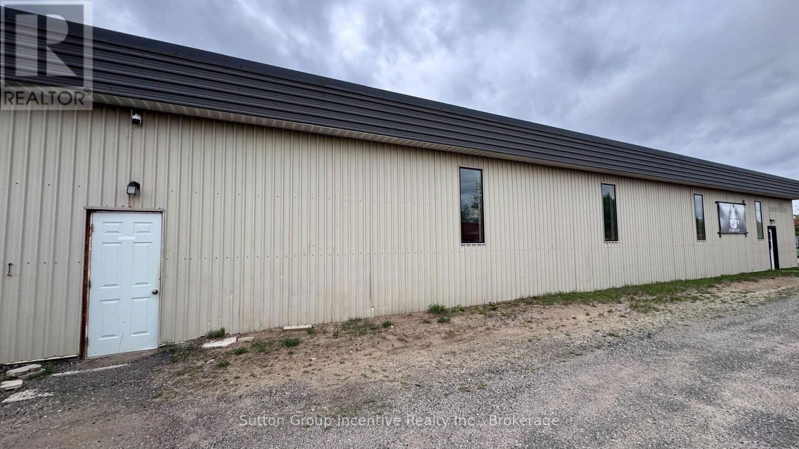 Green - 1676 WINHARA ROAD Image 1