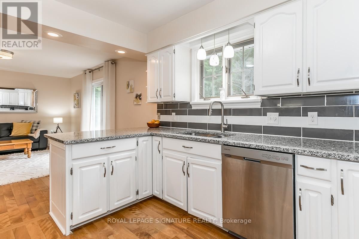 1032 BASE LINE ROAD Image 11