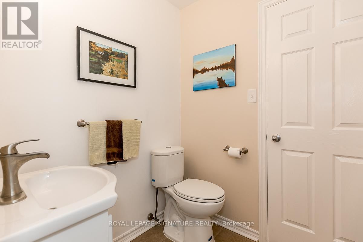 1032 BASE LINE ROAD Image 16