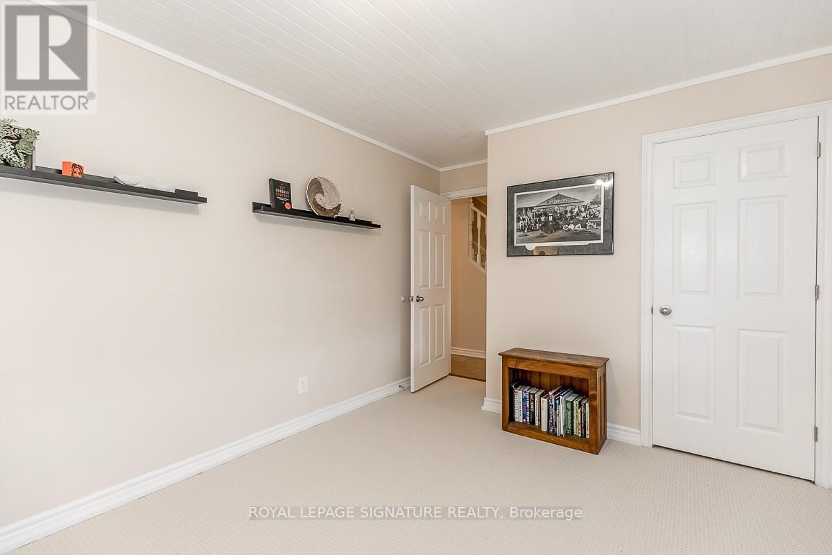 1032 BASE LINE ROAD Image 17