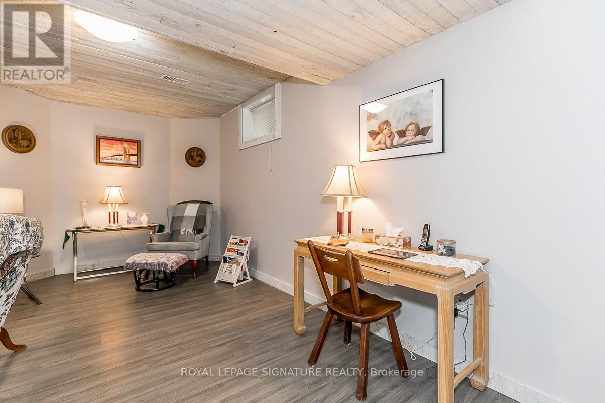 1032 BASE LINE ROAD Image 30