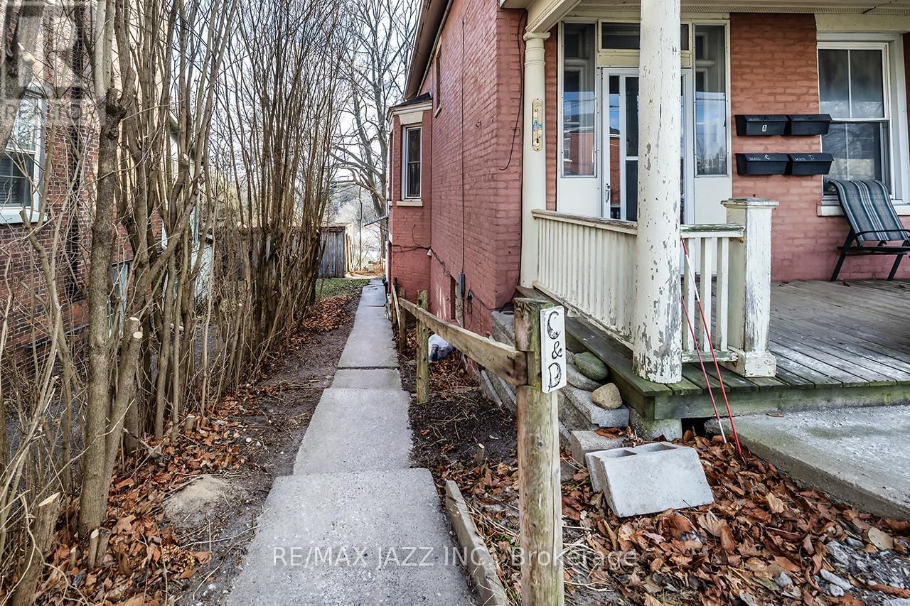 221 WALTON STREET Image 19