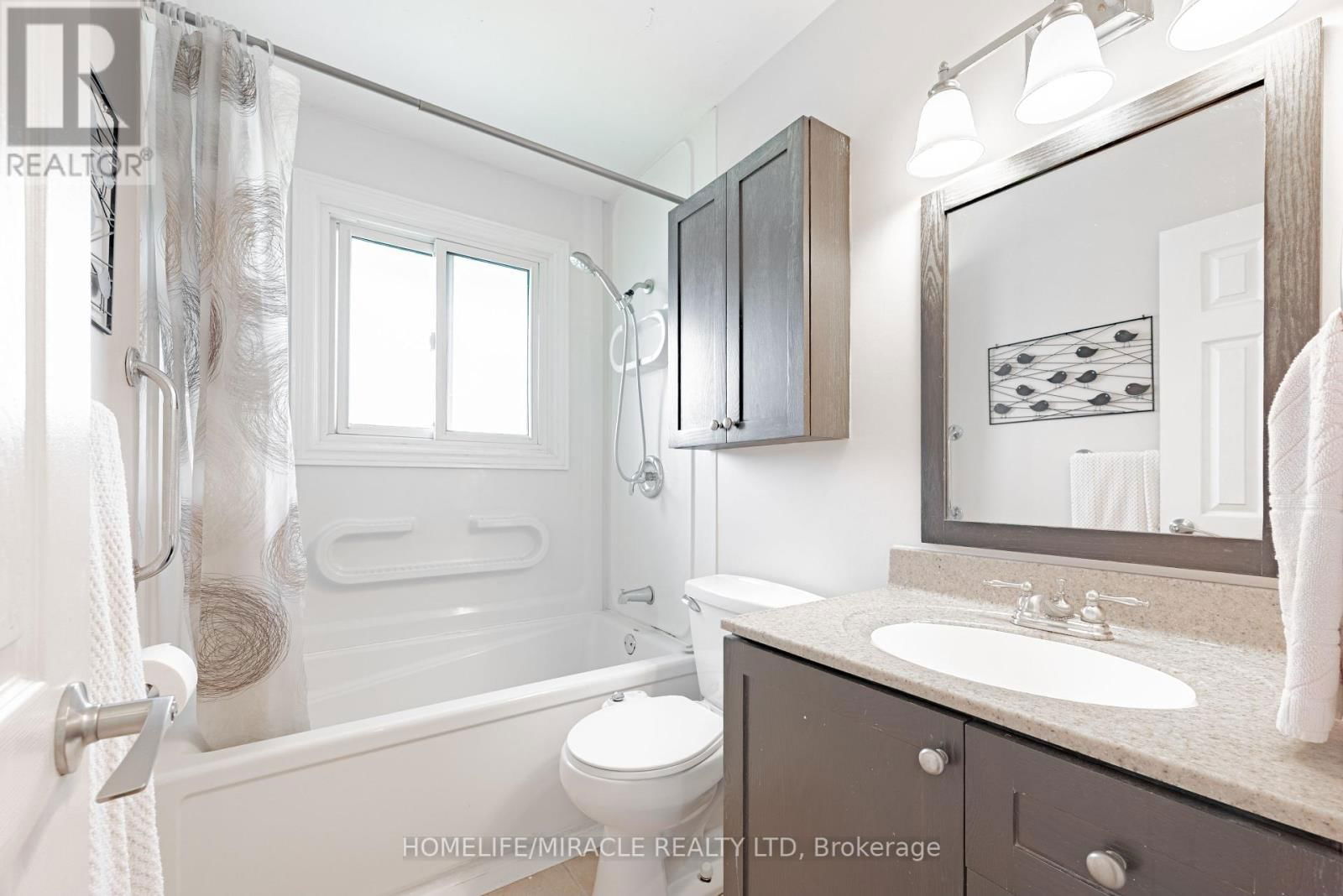 157 ADELAIDE STREET NORTH Image 22