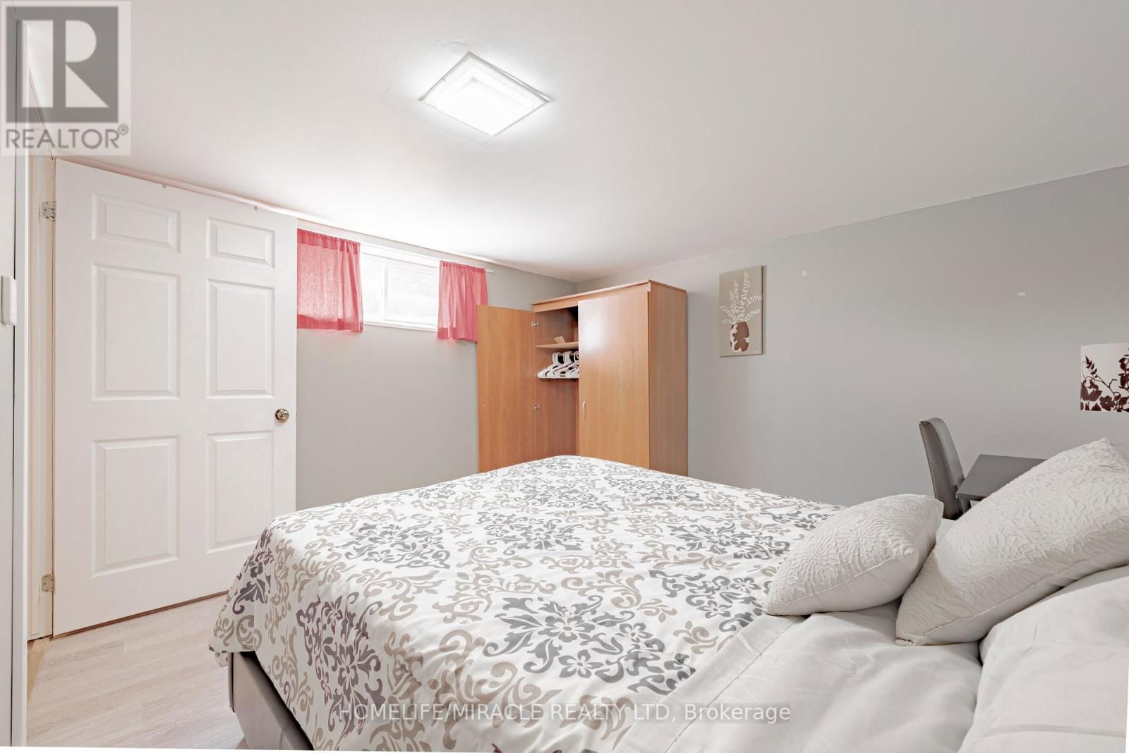 157 ADELAIDE STREET NORTH Image 27
