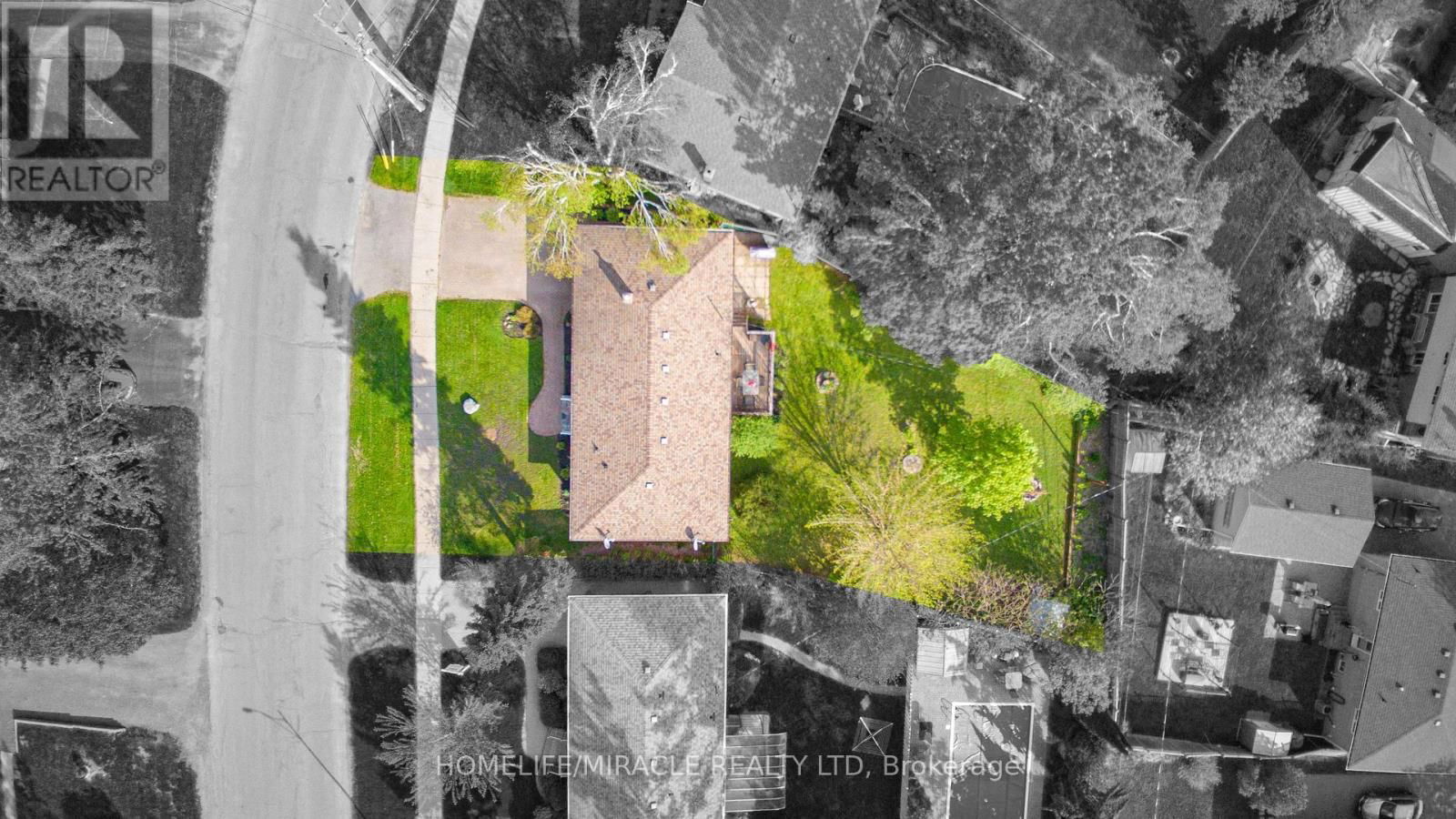 157 ADELAIDE STREET NORTH Image 40