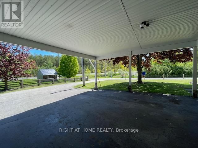 9236 FOREST CRESCENT Image 24