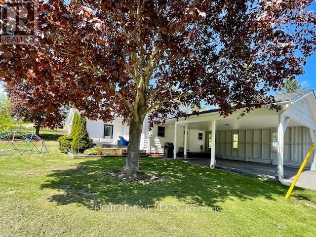9236 FOREST CRESCENT Image 26
