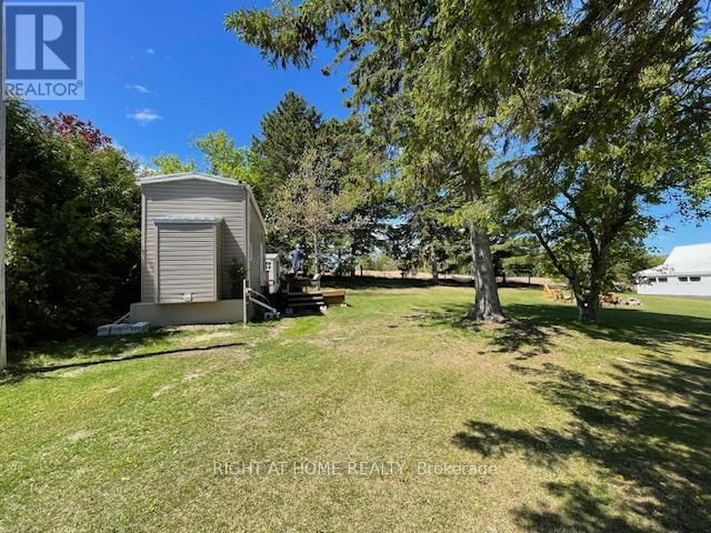 9236 FOREST CRESCENT Image 41