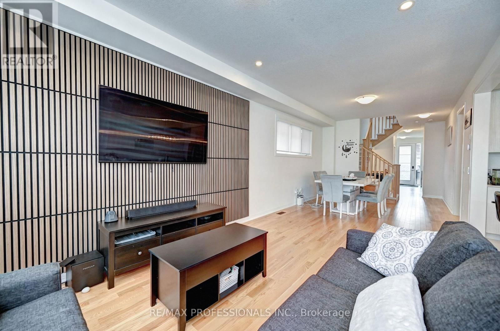 36 BLACKLOCK STREET Image 13