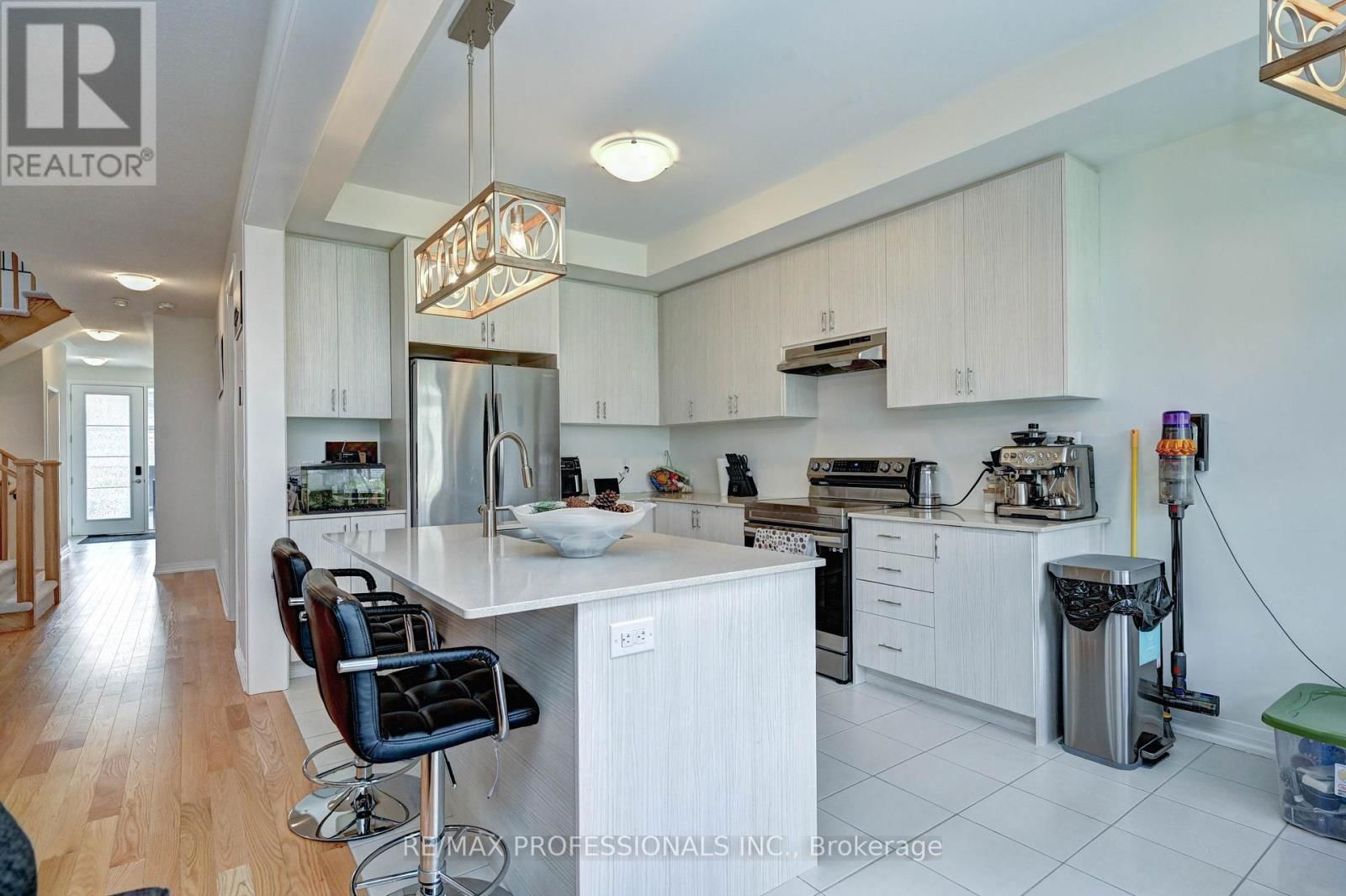 36 BLACKLOCK STREET Image 19