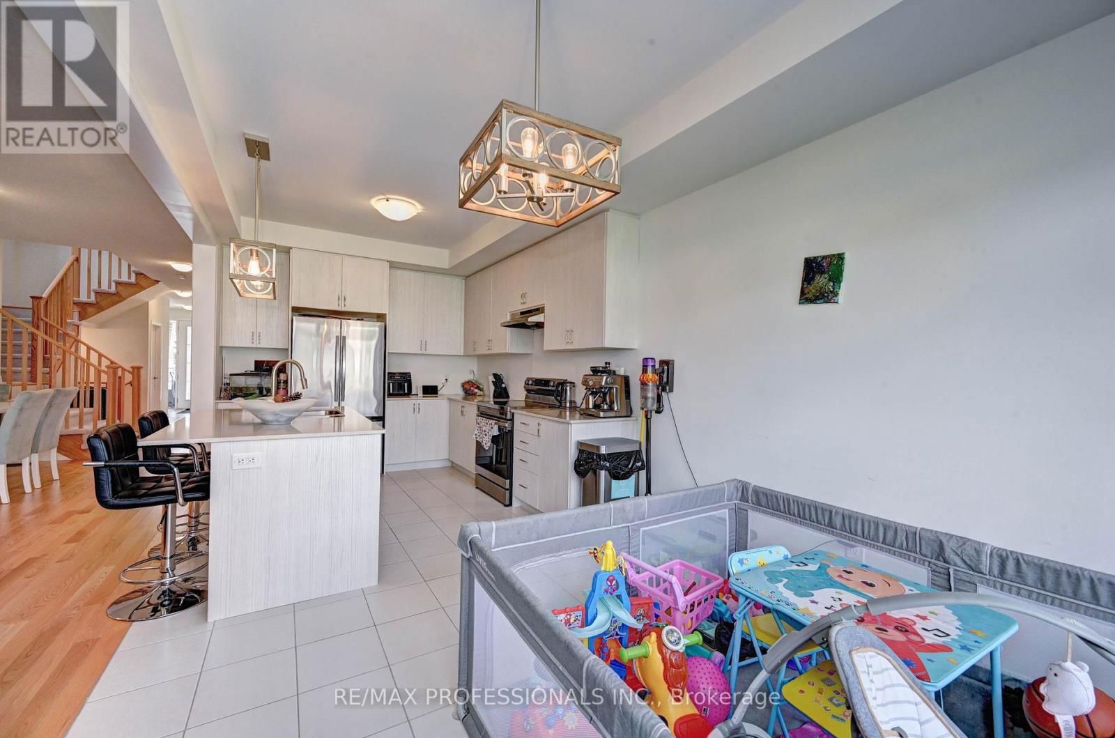 36 BLACKLOCK STREET Image 20