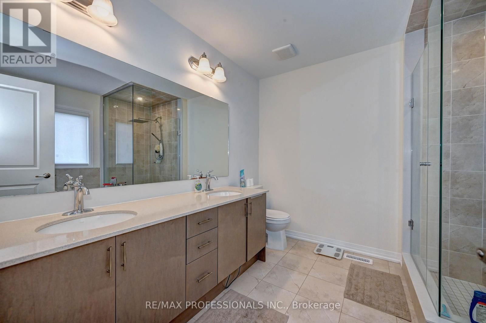 36 BLACKLOCK STREET Image 29