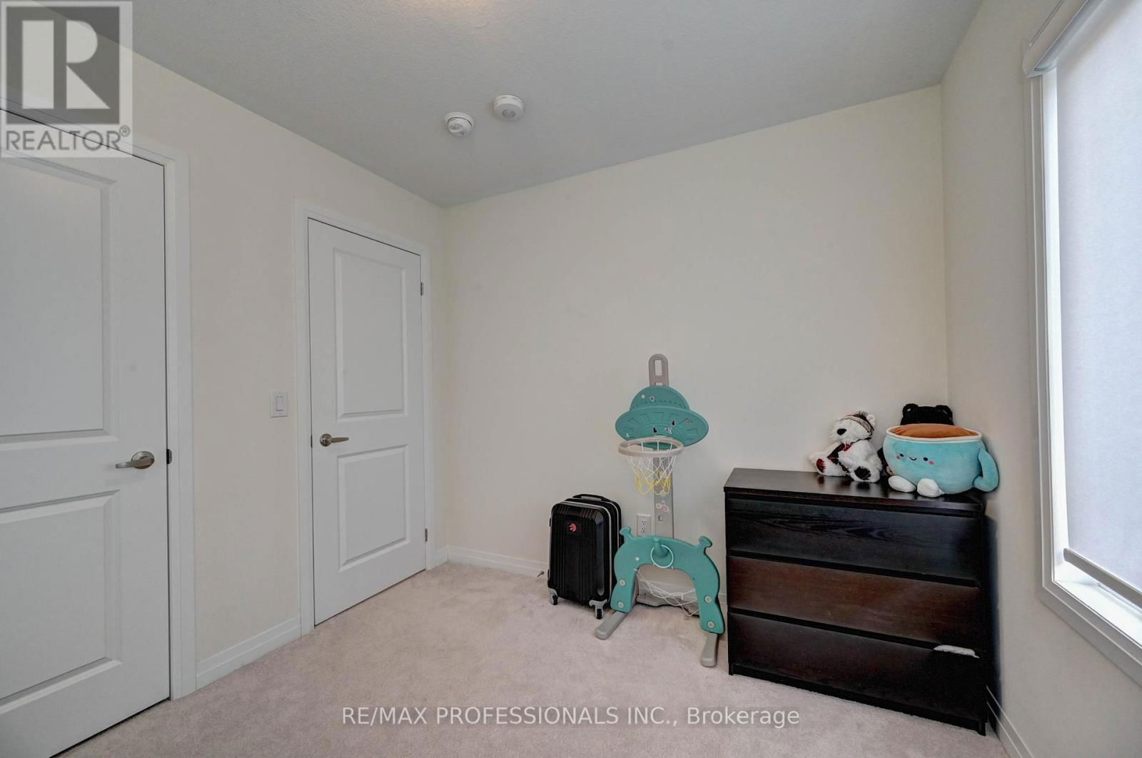 36 BLACKLOCK STREET Image 39
