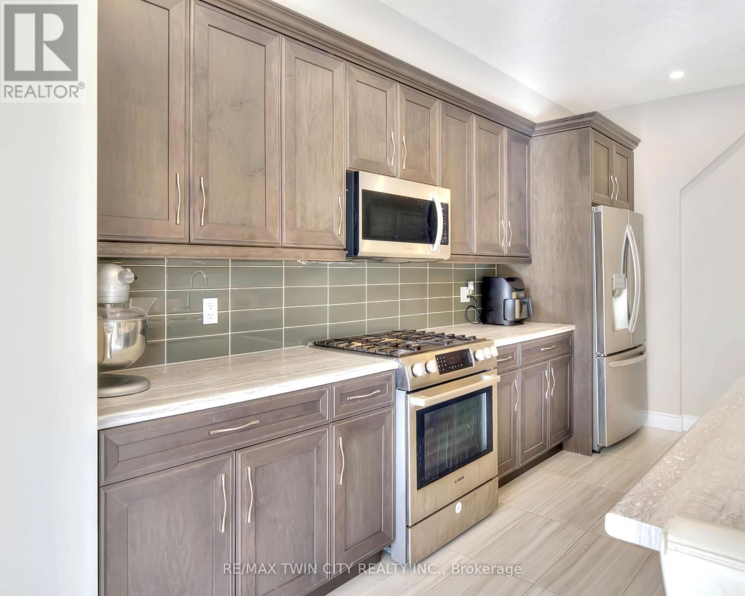 35 LOXLEIGH LANE Image 12
