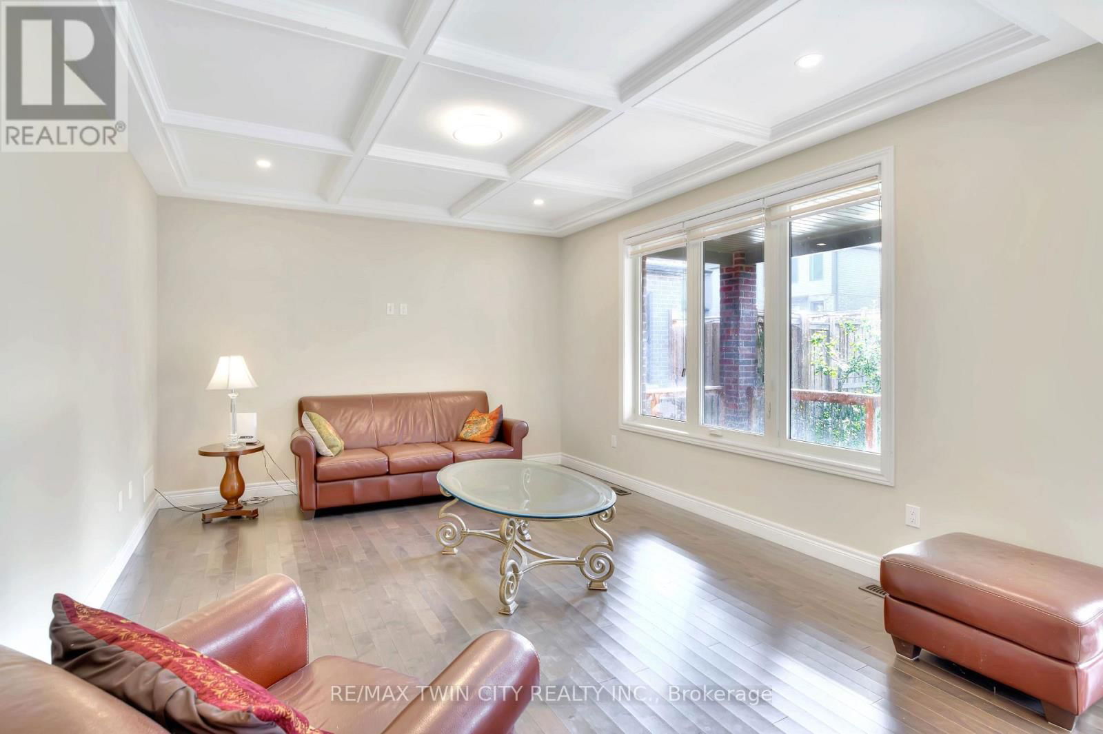 35 LOXLEIGH LANE Image 15