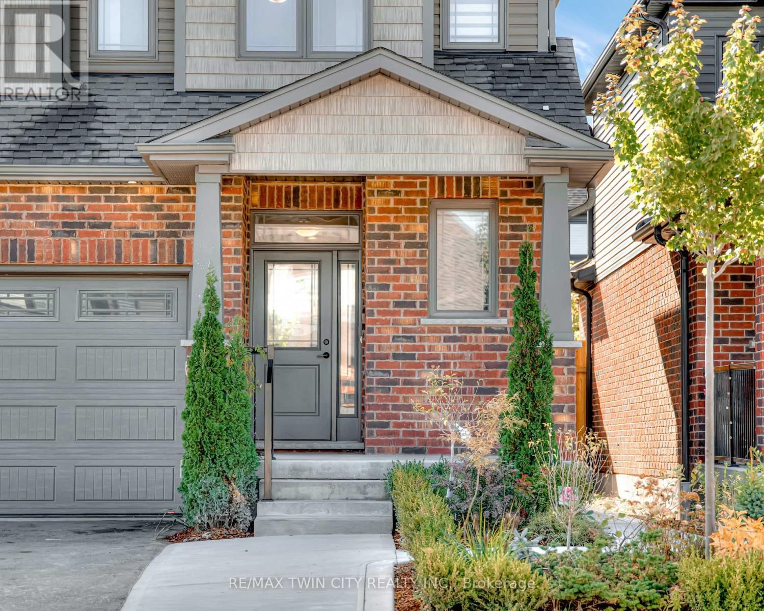 35 LOXLEIGH LANE Image 2