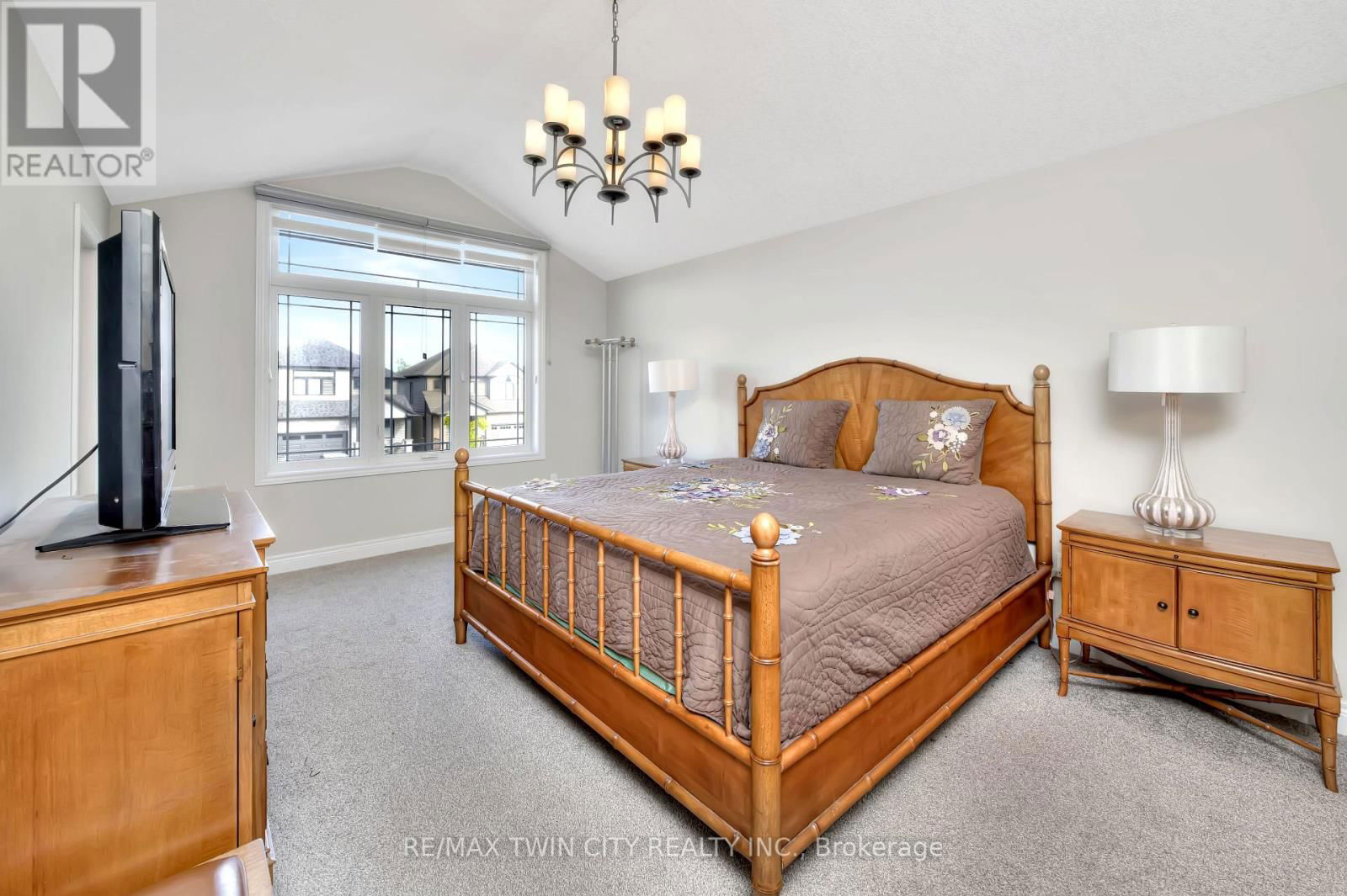 35 LOXLEIGH LANE Image 24