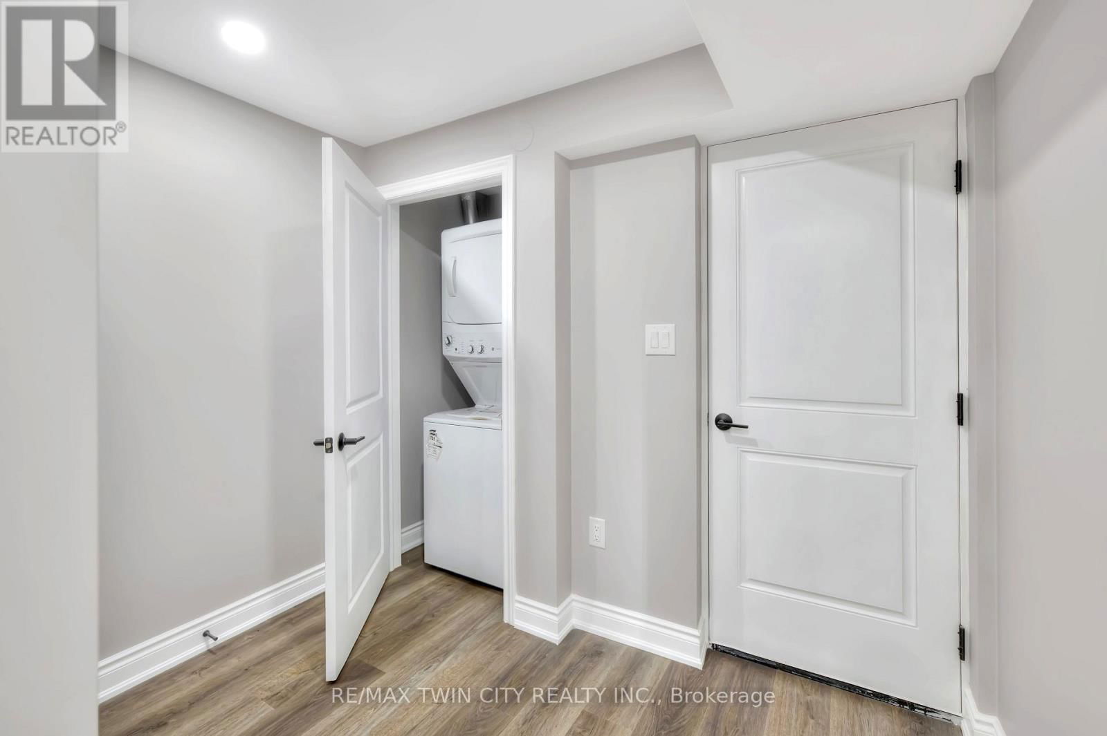 35 LOXLEIGH LANE Image 30