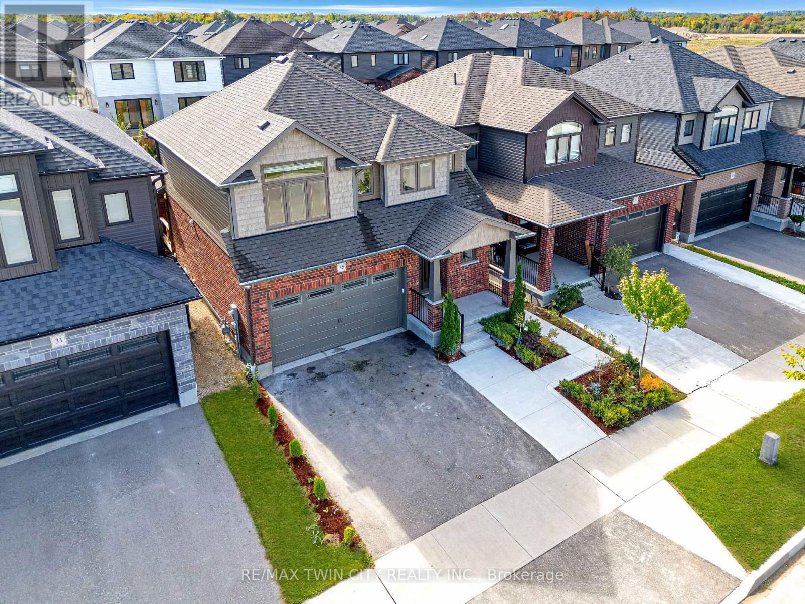 35 LOXLEIGH LANE Image 47