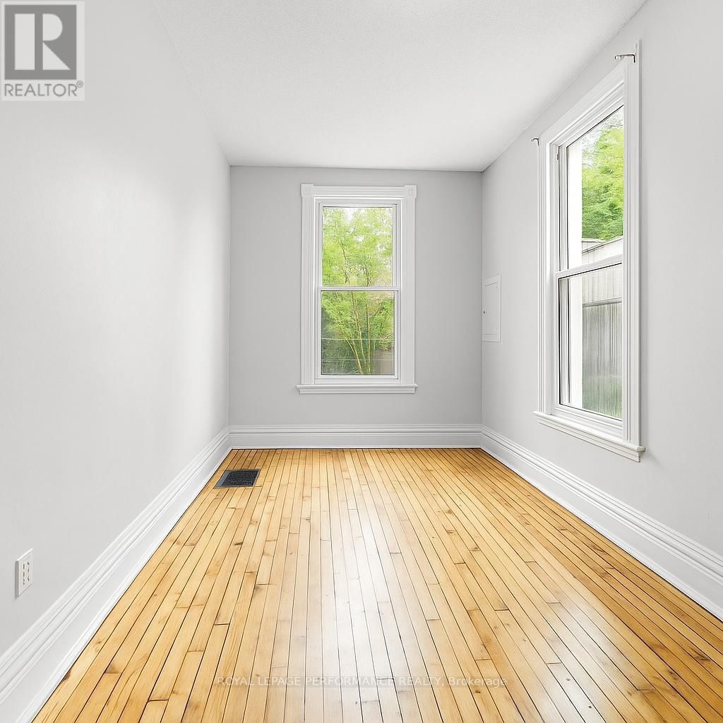 522/524 BAY STREET Image 17