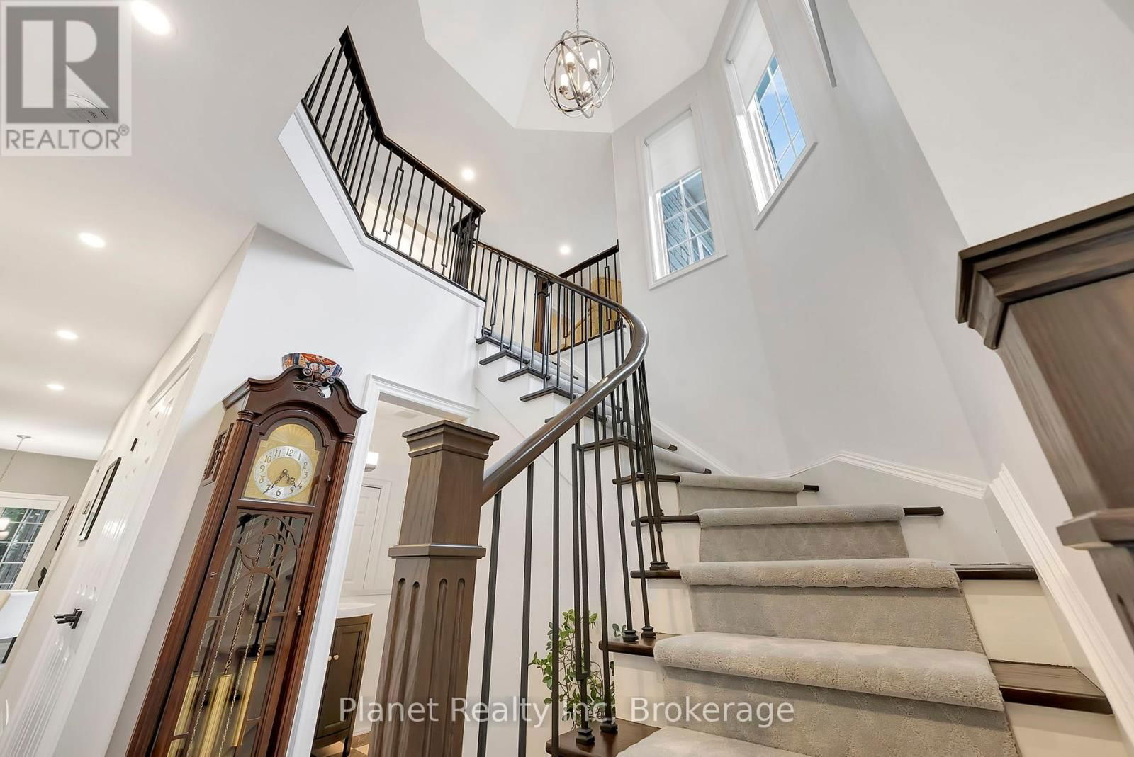 11 - 25 MANOR PARK CRESCENT Image 17