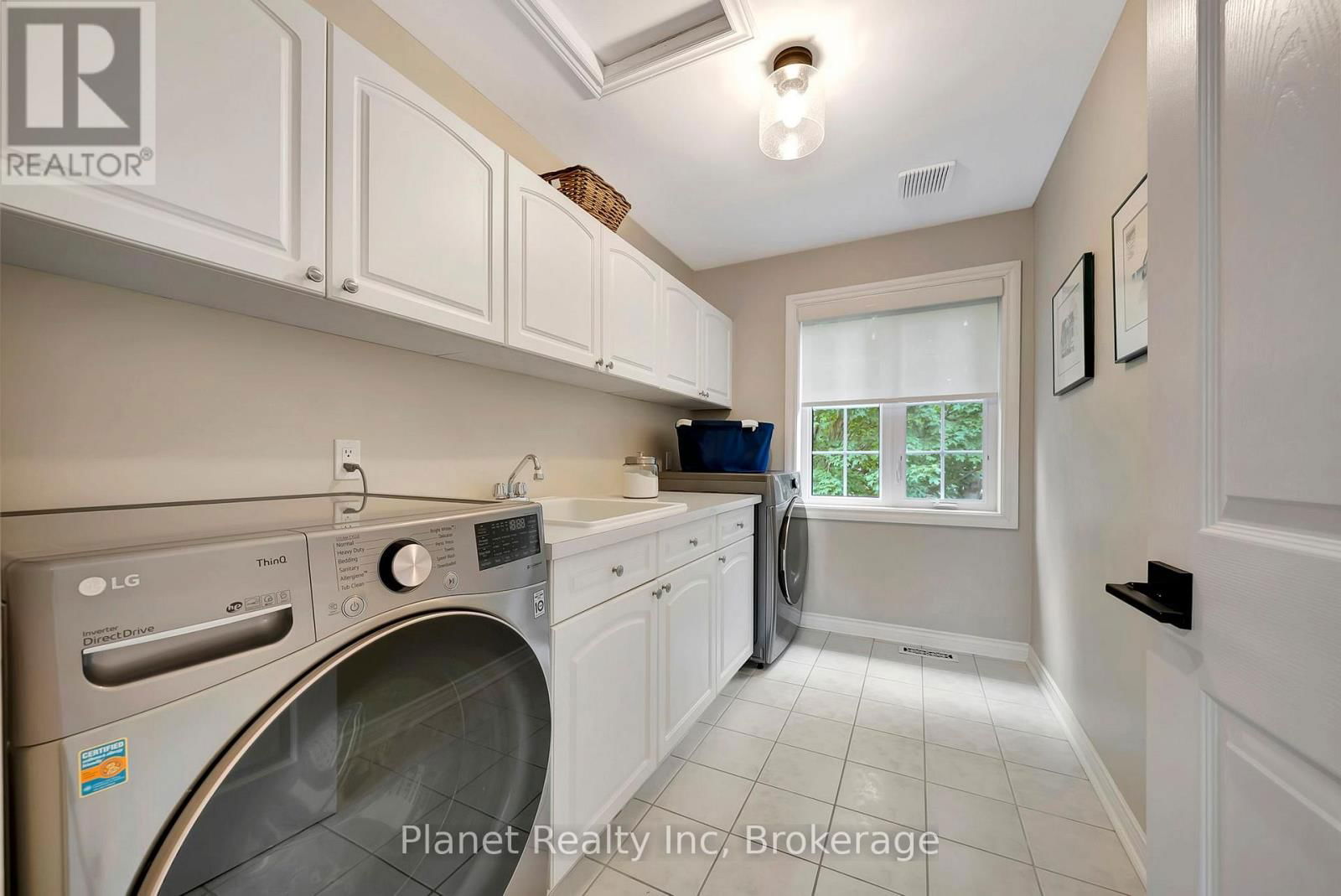 11 - 25 MANOR PARK CRESCENT Image 26