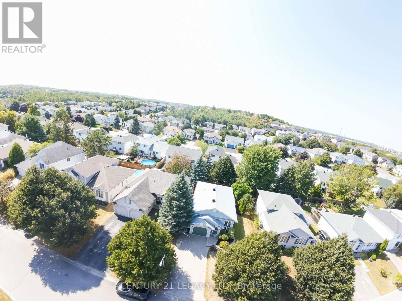 53 POND HOLLOW DRIVE Image 1