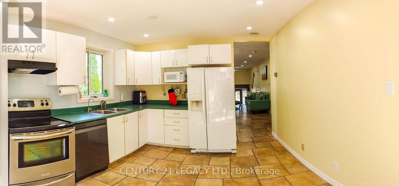 53 POND HOLLOW DRIVE Image 15