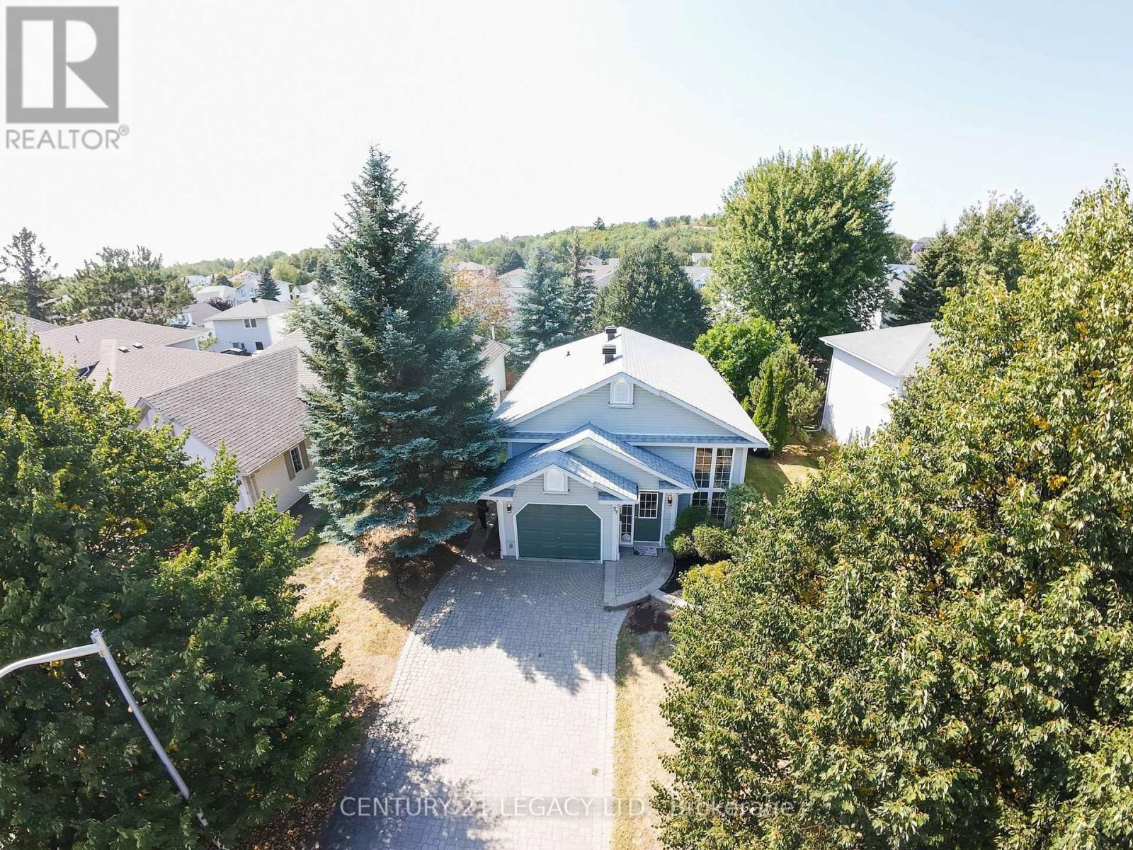 53 POND HOLLOW DRIVE Image 2