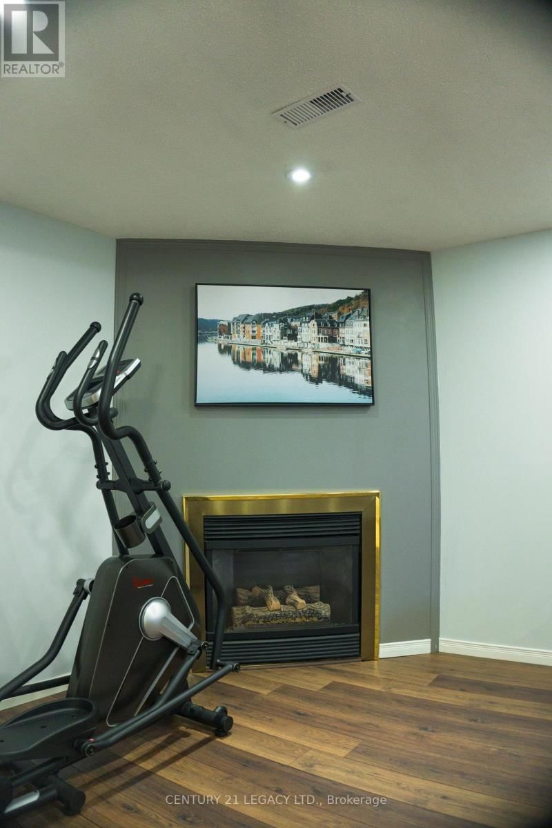 53 POND HOLLOW DRIVE Image 23