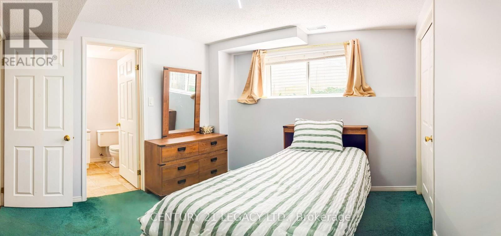 53 POND HOLLOW DRIVE Image 25