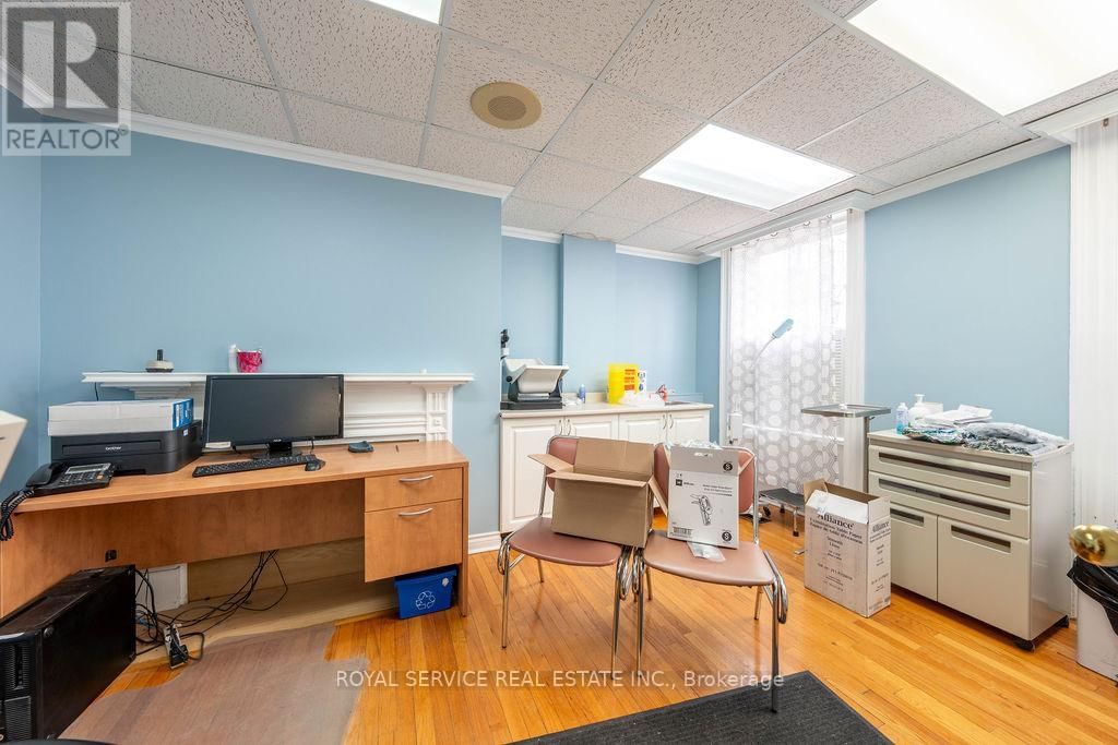297 DIVISION STREET Image 12