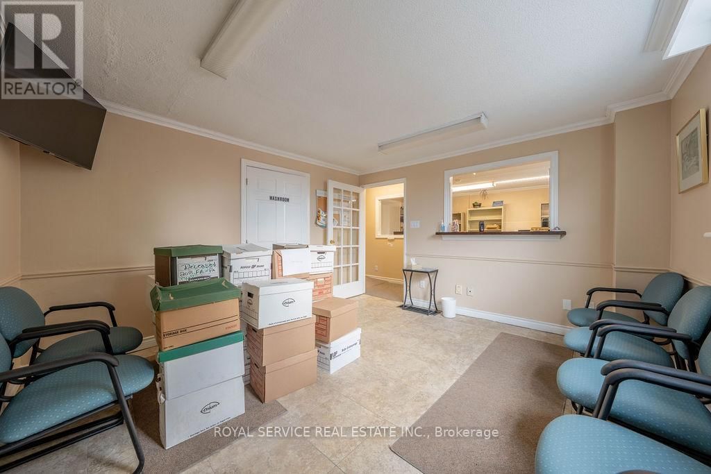 297 DIVISION STREET Image 24