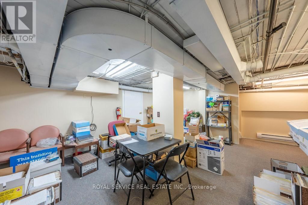297 DIVISION STREET Image 30