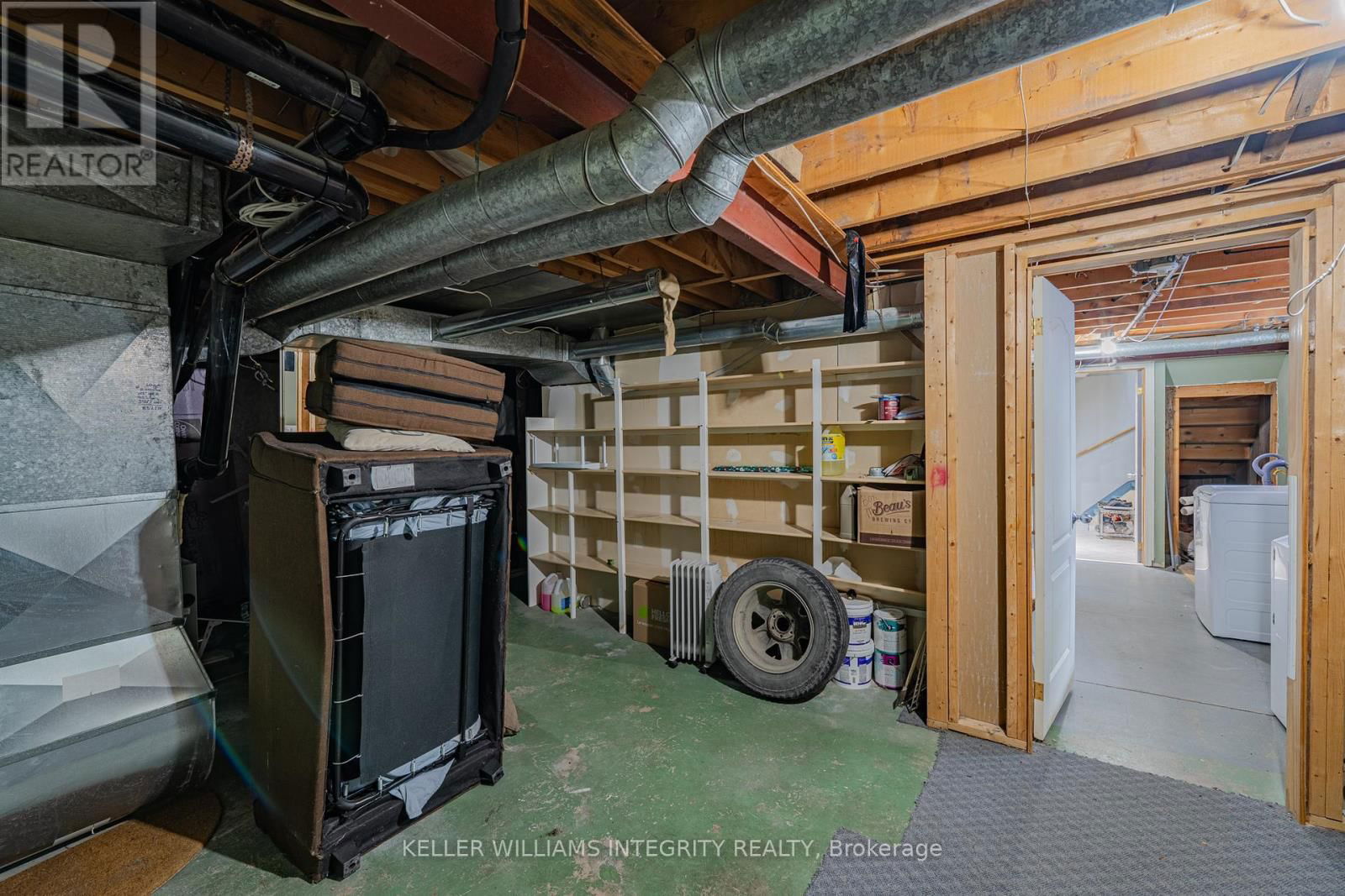 1695 GAGE CRESCENT NORTH Image 39
