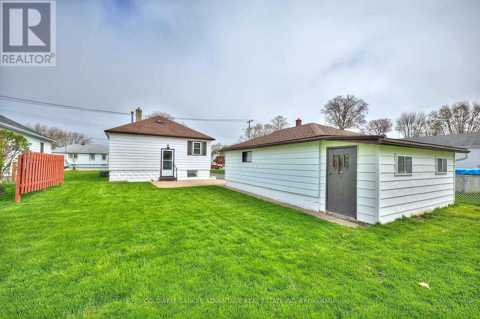 364 SUGARLOAF STREET Image 26