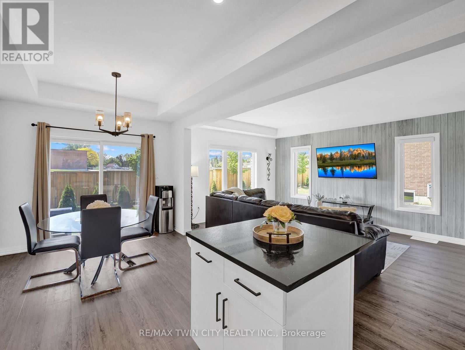 108 - 4552 PORTAGE DRIVE Image 13