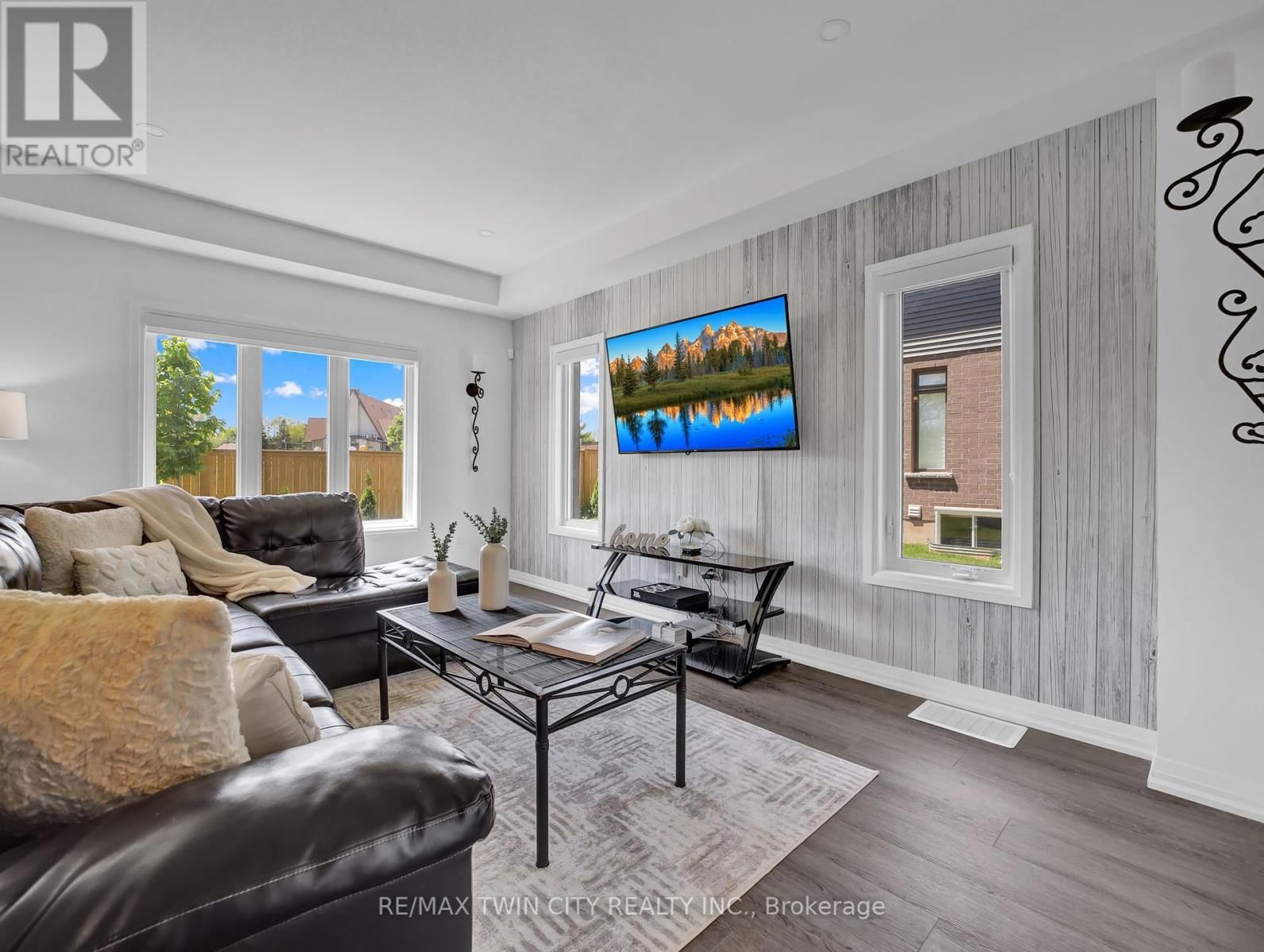 108 - 4552 PORTAGE DRIVE Image 17