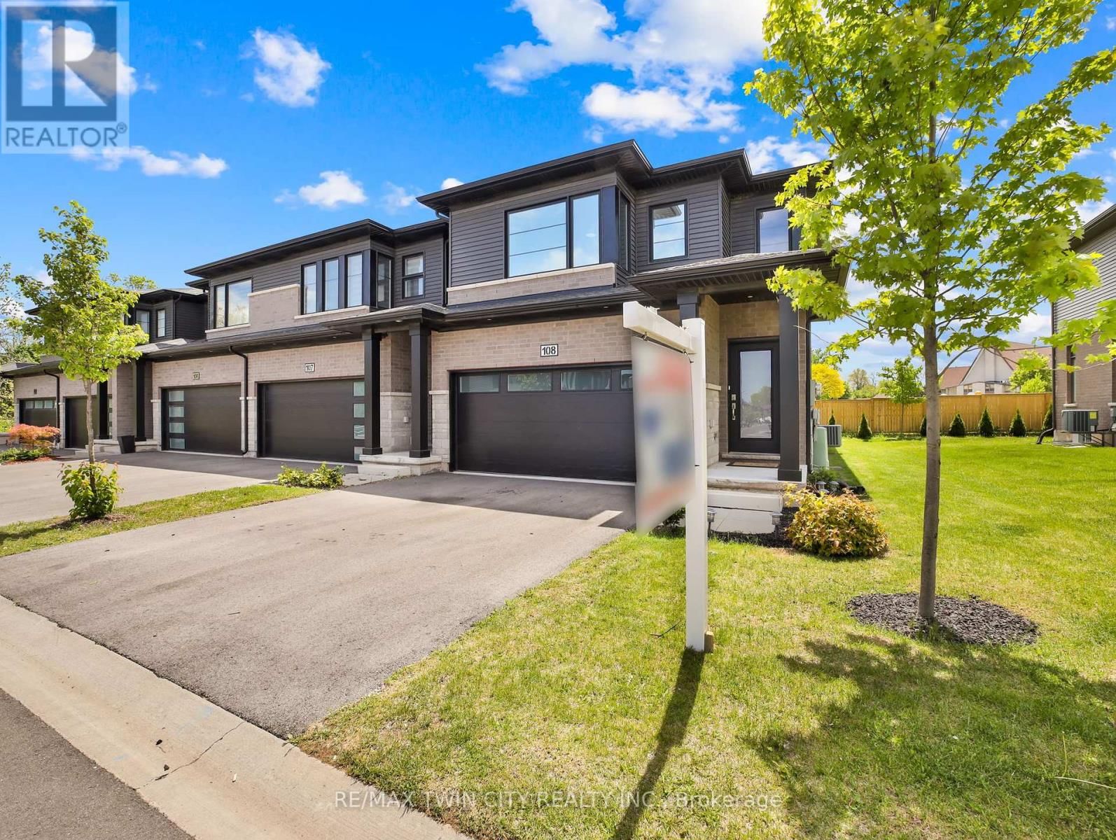 108 - 4552 PORTAGE DRIVE Image 2