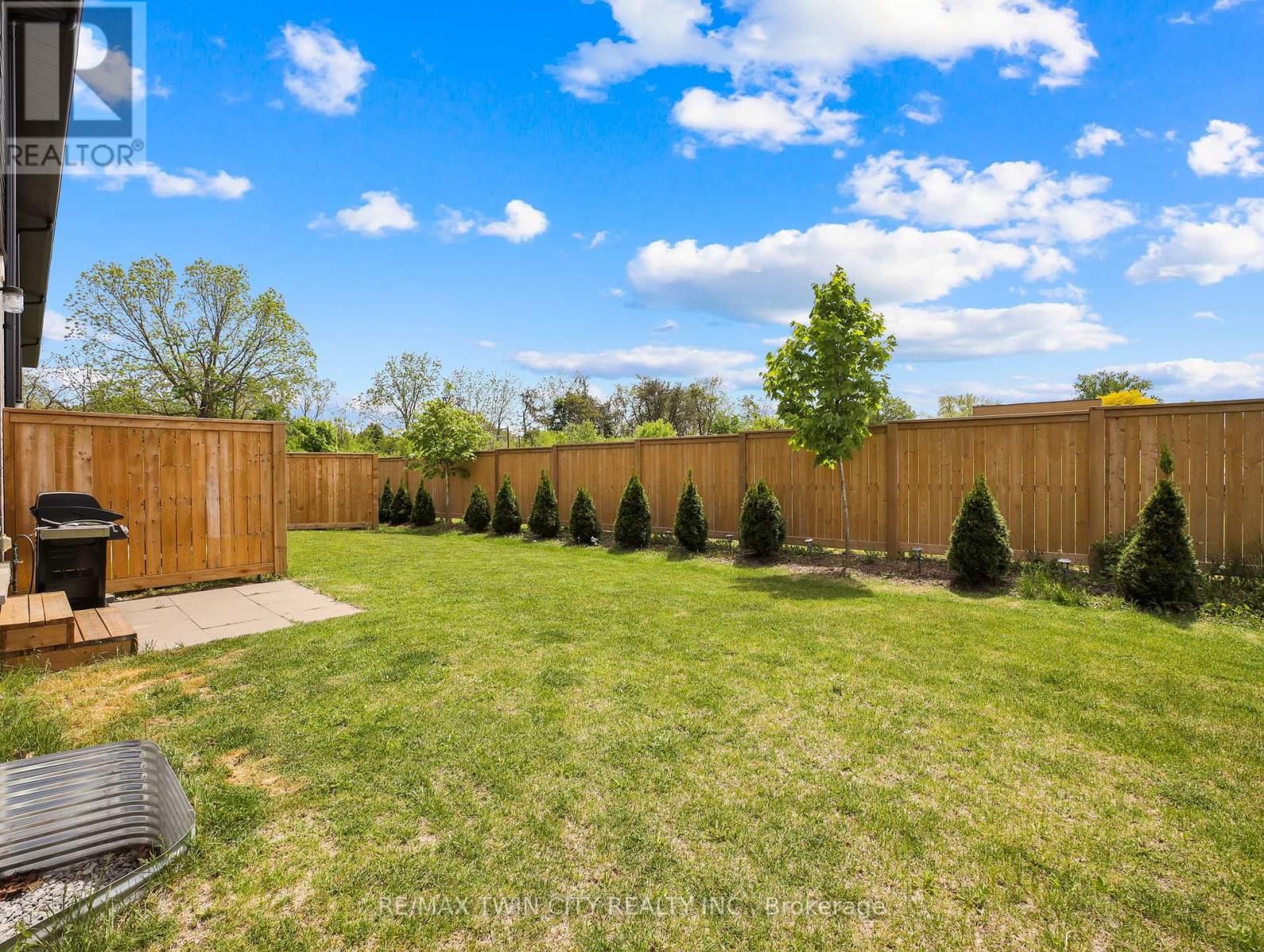 108 - 4552 PORTAGE DRIVE Image 33
