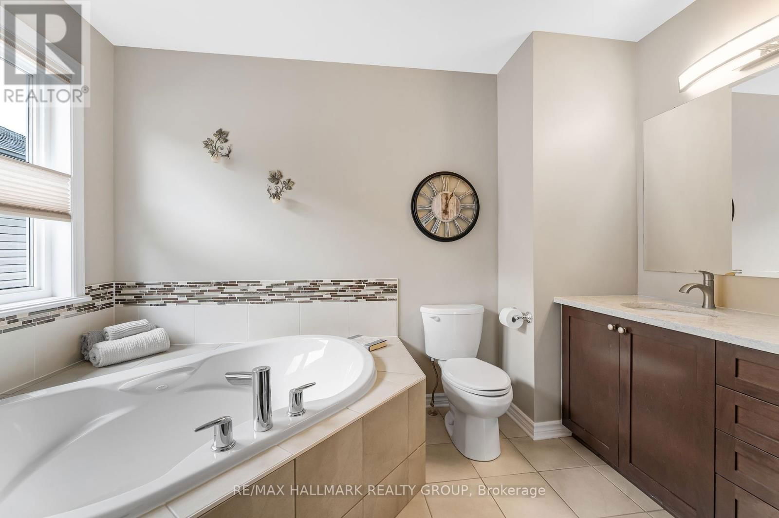 65 GINSENG TERRACE Image 24